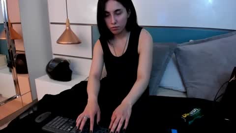 Ashkoreh online show from 07.10.26