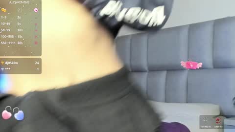 Carolina  online show from 02.06.25