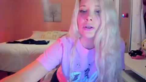 Snapshot of ashley_57 chatting on 10.24.25 Ashley online show from 10.24.25
