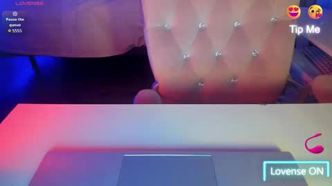 Snapshot of ashley_57 chatting on 01.12.26 Ashley online show from 01.12.26