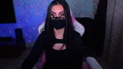   Yasmina   online show from 11.02.25