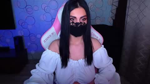   Yasmina   online show from 11.12.25