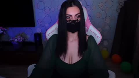Snapshot of ashley__cooper__ chatting on 03.29.26 Yasmina online show from 03.29.26