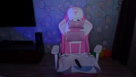 Snapshot of ashley__cooper__ chatting on 04.01.26 Yasmina online show from 04.01.26