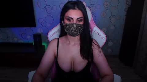 Snapshot of ashley__cooper__ chatting on 06.24.26 Yasmina online show from 06.24.26