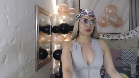 ashley__tylor online show from 04.24.26