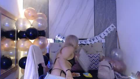 ashley__tylor online show from 04.24.26