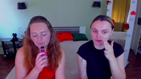 Snapshot of ashley_crashly chatting on 06.01.26 Alina online show from 06.01.26