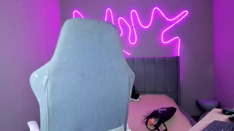ASHLEY online show from 10.10.25