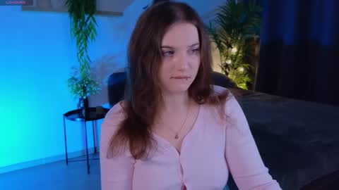 Snapshot of ashley_glen chatting on 11.20.25 online show from 11.20.25