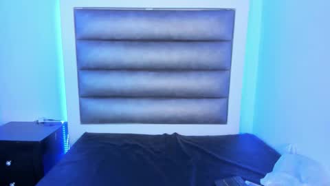 ashley_js online show from 03.11.26