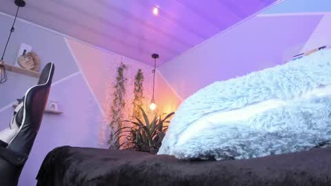 ASHLEY online show from 12.03.24