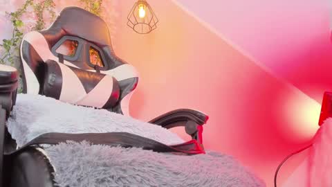 ASHLEY online show from 01.09.25