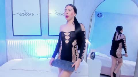 ASHLEY online show from 05.15.26