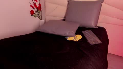 ashley_miller26 online show from 02.22.25