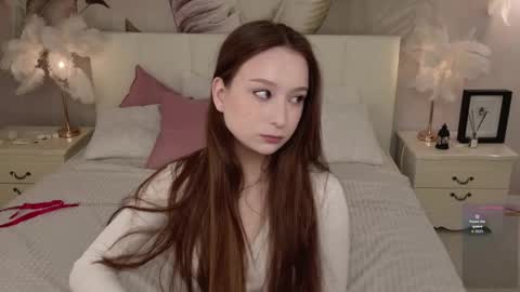 Snapshot of ashley_stain chatting on 05.31.26 Kikky online show from 05.31.26