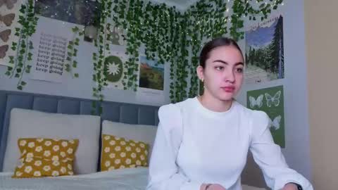 Snapshot of ashley_tempt chatting on 10.05.25 Ashle online show from 10.05.25