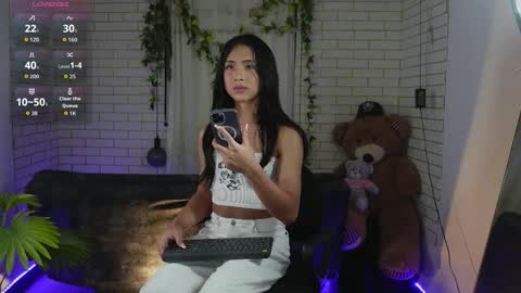 Snapshot of ashley_winhouse chatting on 09.20.25 ashley_winhouse online show from 09.20.25