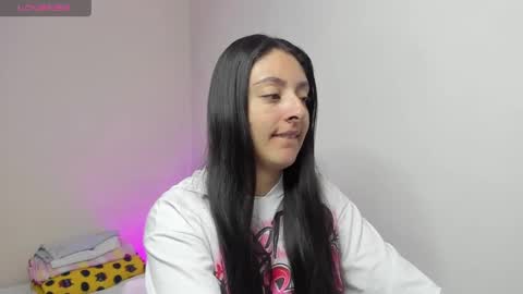 Snapshot of ashleybazan1 chatting on 10.27.25 Ashley online show from 10.27.25