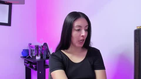 Snapshot of ashleybazan1 chatting on 11.21.25 Ashley online show from 11.21.25