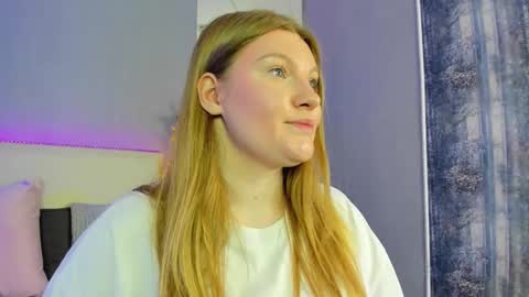 Snapshot of ashleyjonse chatting on 05.10.26 AshleyJonse online show from 05.10.26