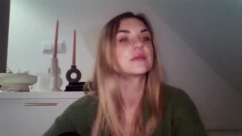 AshleyPerfect online show from 02.04.26