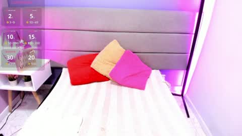 ashleyrobert_ online show from 07.04.26