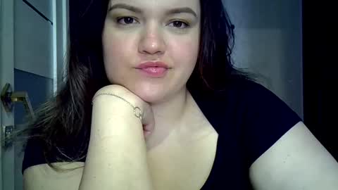 Snapshot of ashleyrosee_ chatting on 05.26.26 Anite online show from 05.26.26