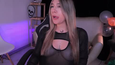 Ashley Lauren online show from 10.28.25