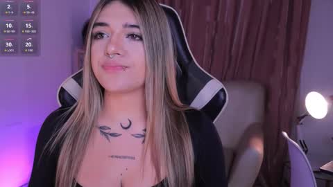 Ashley Lauren online show from 11.18.25