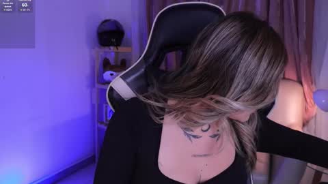 Ashley Lauren online show from 12.03.25