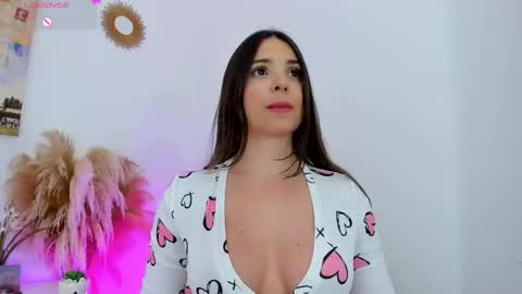 Snapshot of ashleywalkerr chatting on 10.25.25 ashleywalkerr online show from 10.25.25