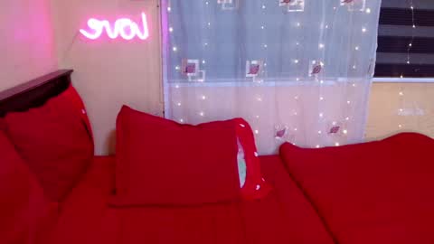 AshleyNicole online show from 04.05.26