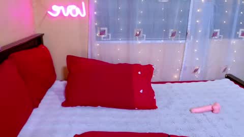 AshleyNicole online show from 05.08.26