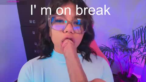 Snapshot of ashleyy18__ chatting on 09.17.25 Ashleyy18   online show from 09.17.25