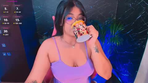 Snapshot of ashleyy18__ chatting on 11.27.25 Ashleyy18 online show from 11.27.25