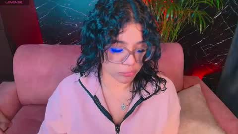 Snapshot of ashleyy18__ chatting on 01.18.26 Ashleyy18 online show from 01.18.26