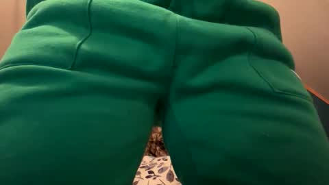 ashleyynicholee online show from 12.15.25