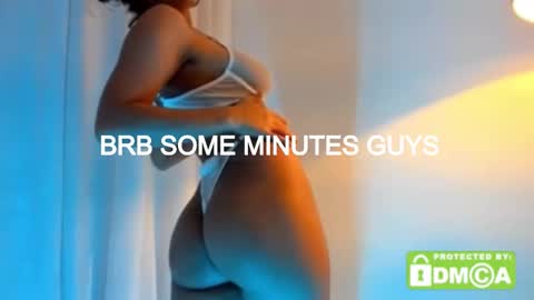 Snapshot of ashllovee_ chatting on 10.12.25 ashllovee online show from 10.12.25