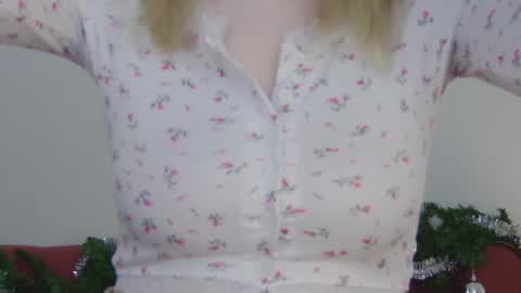 Snapshot of ashly_cherry chatting on 12.02.25 ashly_cherry online show from 12.02.25