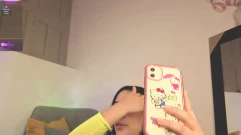 Snapshot of ashlynnlowe_ chatting on 10.15.25 Ash online show from 10.15.25