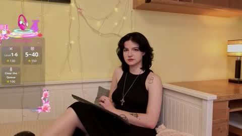 Snapshot of ashlyvincente chatting on 11.27.25 Kristine online show from 11.27.25