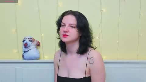 Snapshot of ashlyvincente chatting on 01.12.26 Kristine online show from 01.12.26