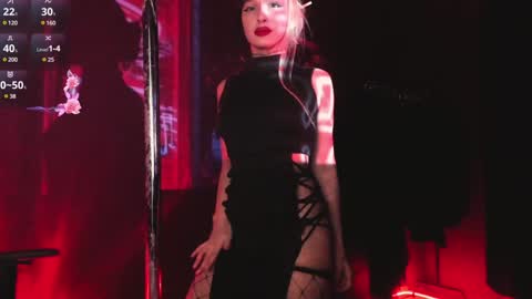 Snapshot of ashmila chatting on 02.04.25 Mila online show from 02.04.25