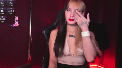 Snapshot of ashmila chatting on 02.05.25 Mila online show from 02.05.25