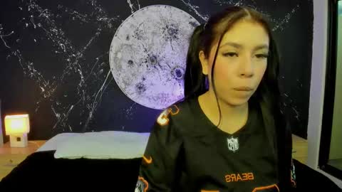 Asia and Zoe online show from 09.09.25