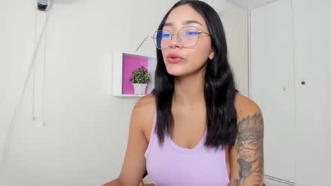 Snapshot of asiam_brunet chatting on 12.03.24 Camila online show from 12.03.24