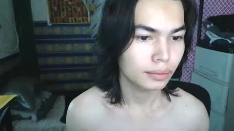 asian_babyboi online show from 01.08.26