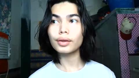 Snapshot of asian_babyboi chatting on 06.10.26 asian_babyboi online show from 06.10.26