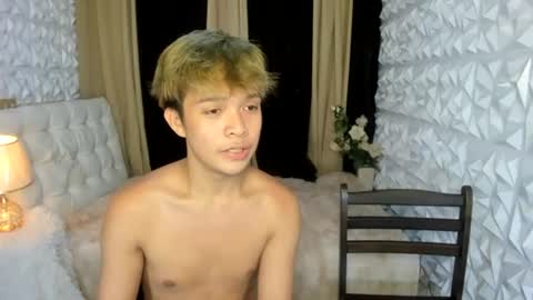 Snapshot of asian_blakefoster chatting on 06.12.26 asian_blakefoster online show from 06.12.26
